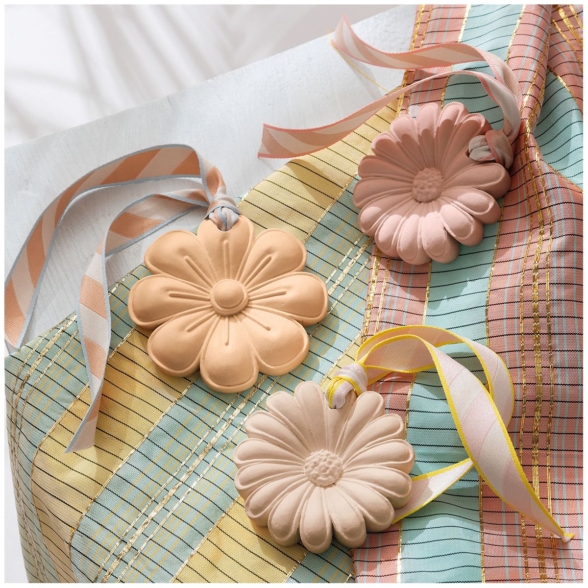 3 DÉCORS PARFUMÉS MARGUERITE PETIT MODÈLE BAIN