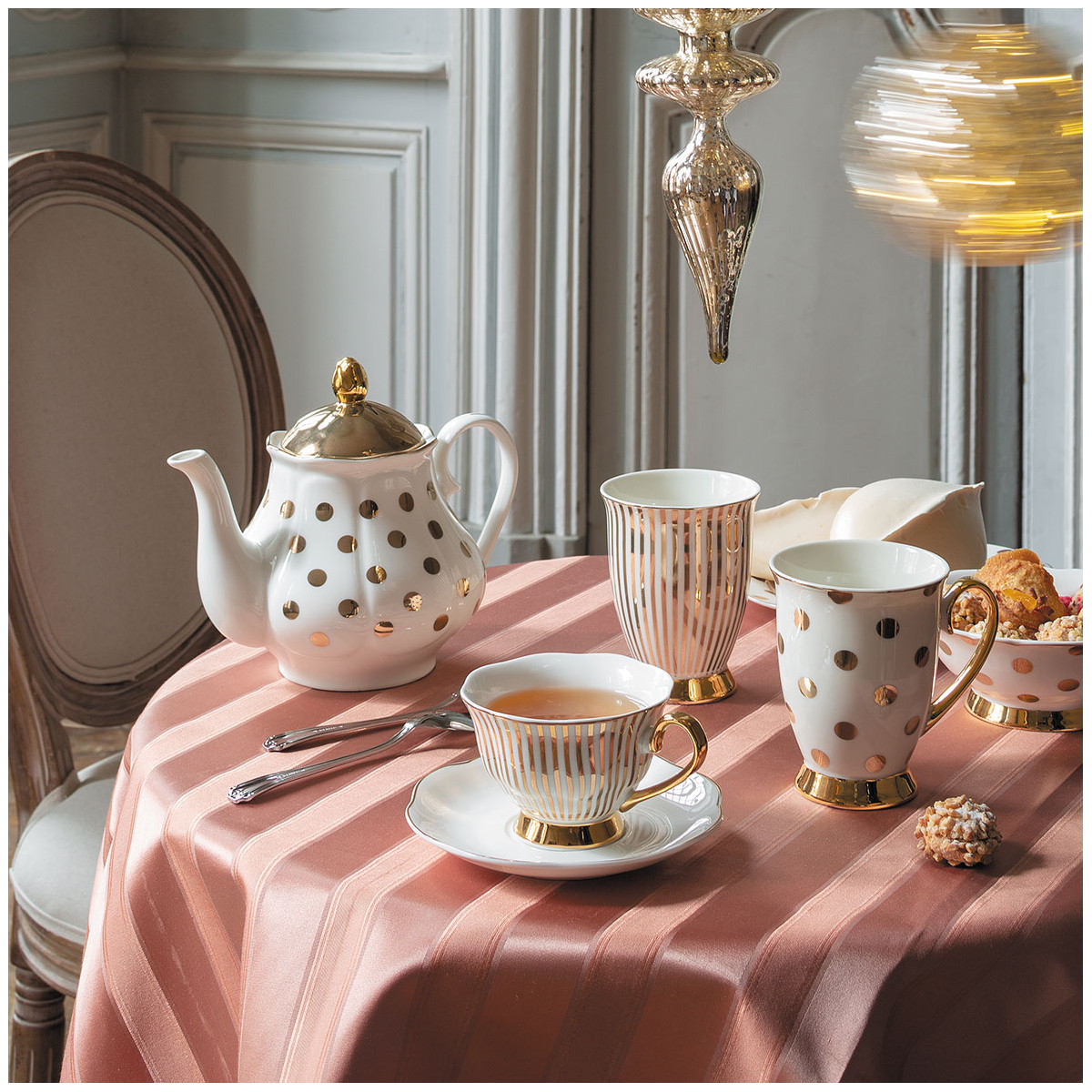 TASSE A CAFE MME RECAMIER - LIGNE DORES